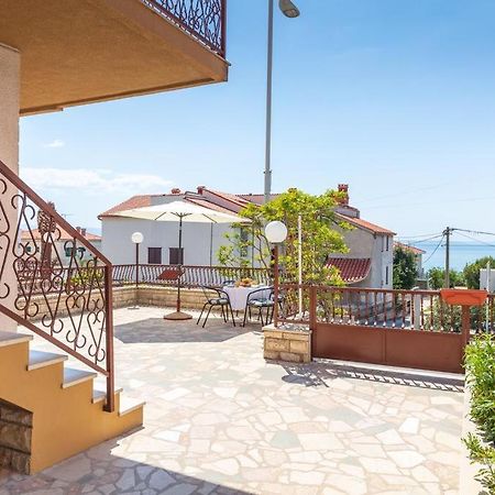 Apartment Beky Подстрана Екстер'єр фото