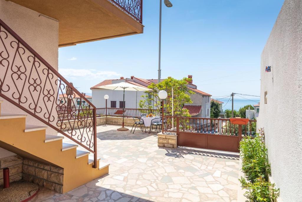 Apartment Beky Подстрана Екстер'єр фото