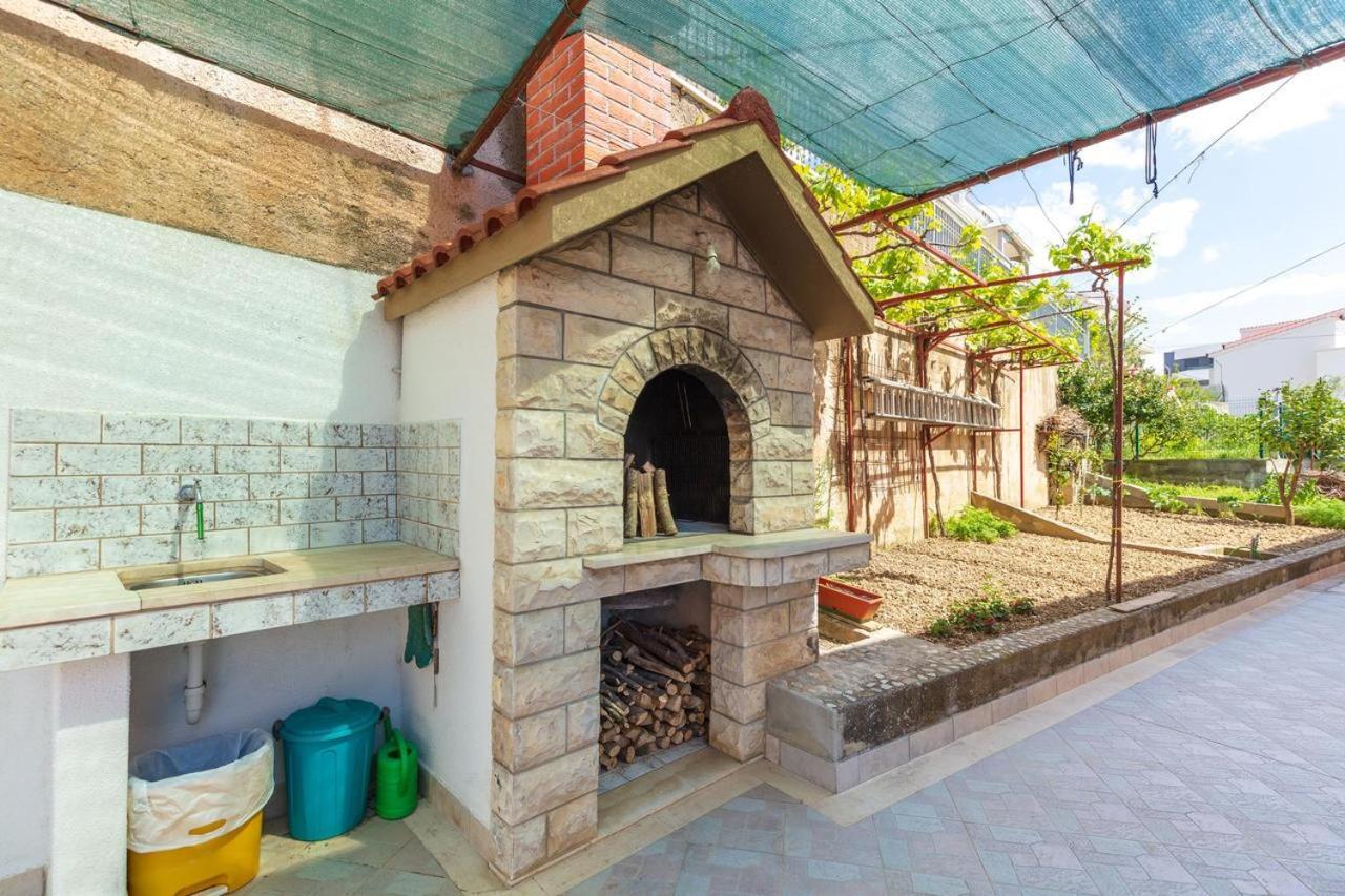 Apartment Beky Подстрана Екстер'єр фото